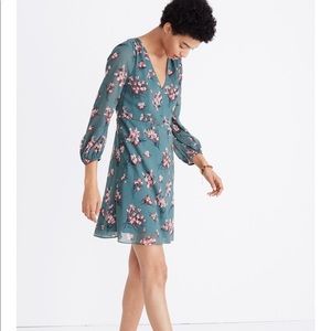 Marguerite dress in butterfly garden